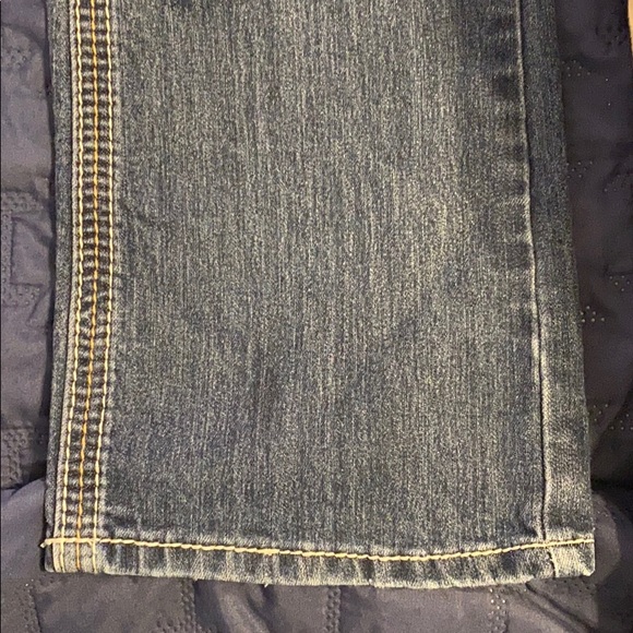 Jeans - Picture 2 of 3